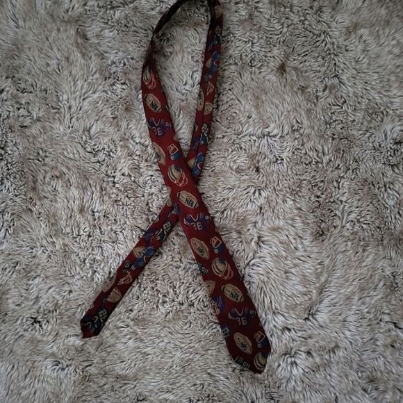 Michael James Vintage NFL Football Neck Tie NFC Division Made In USA - Picture 2 of 4